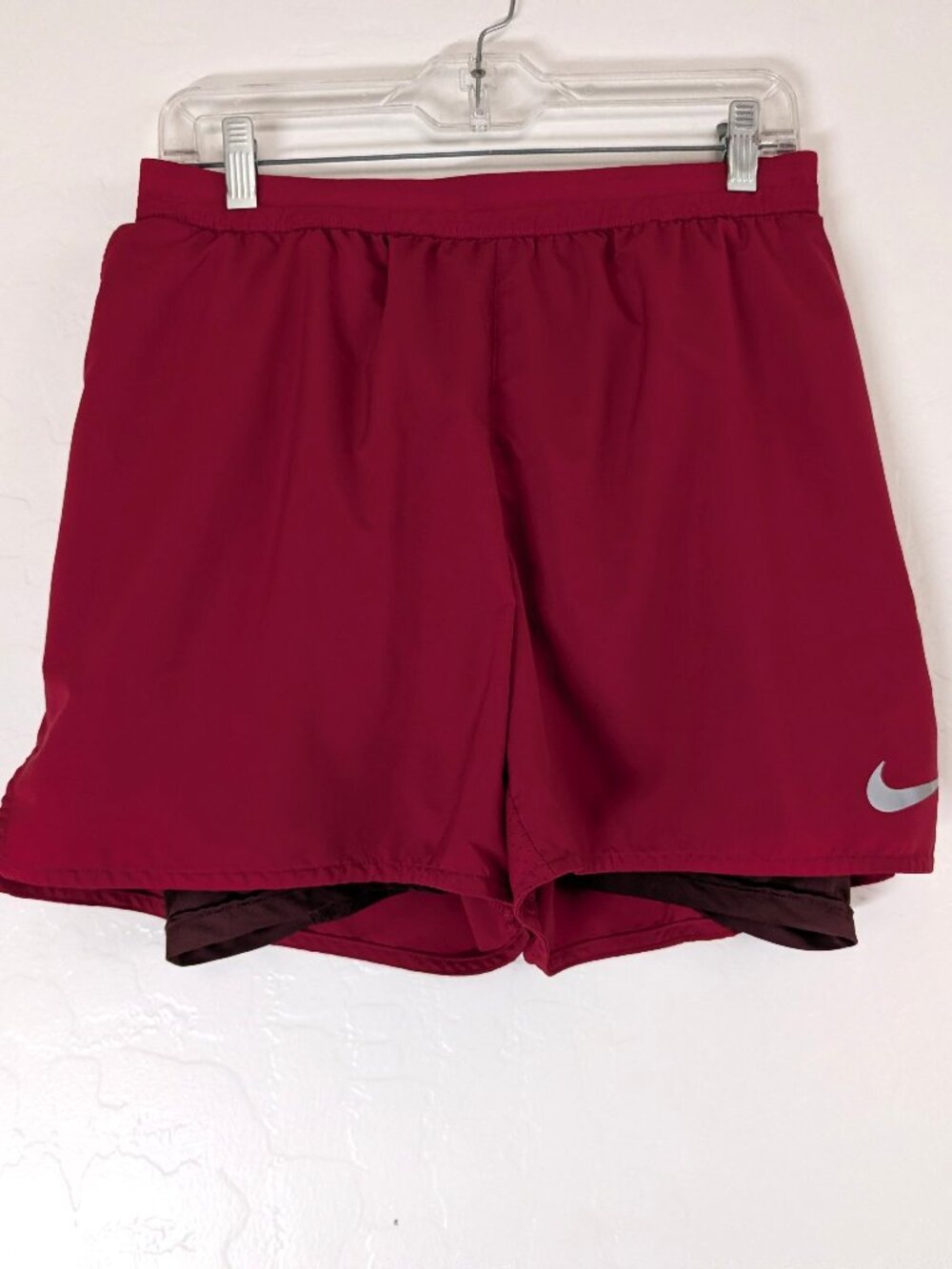 NIKE Shorts Men's L Burgundy Brief Lined Running Outdoor Pocket Active